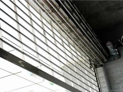 福州不銹鋼卷簾門 定制不銹鋼卷簾門 低價不銹鋼卷簾門圖片|福州不銹鋼卷簾門 定制不銹鋼卷簾門 低價不銹鋼卷簾門產(chǎn)品圖片由福州永盛門業(yè)公司生產(chǎn)提供-